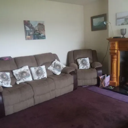 Sea Breeze Bed & Breakfast Canower