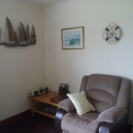 Bed & Breakfast Sea Breeze Canower