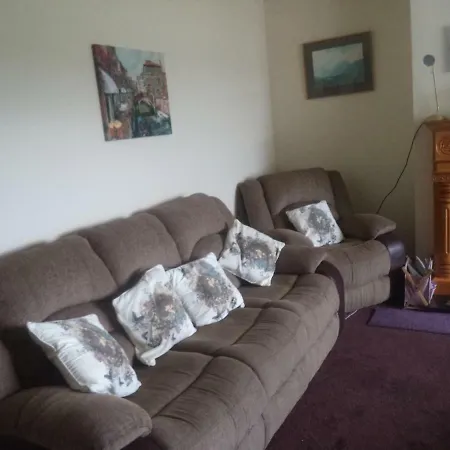 Sea Breeze Bed & Breakfast Canower